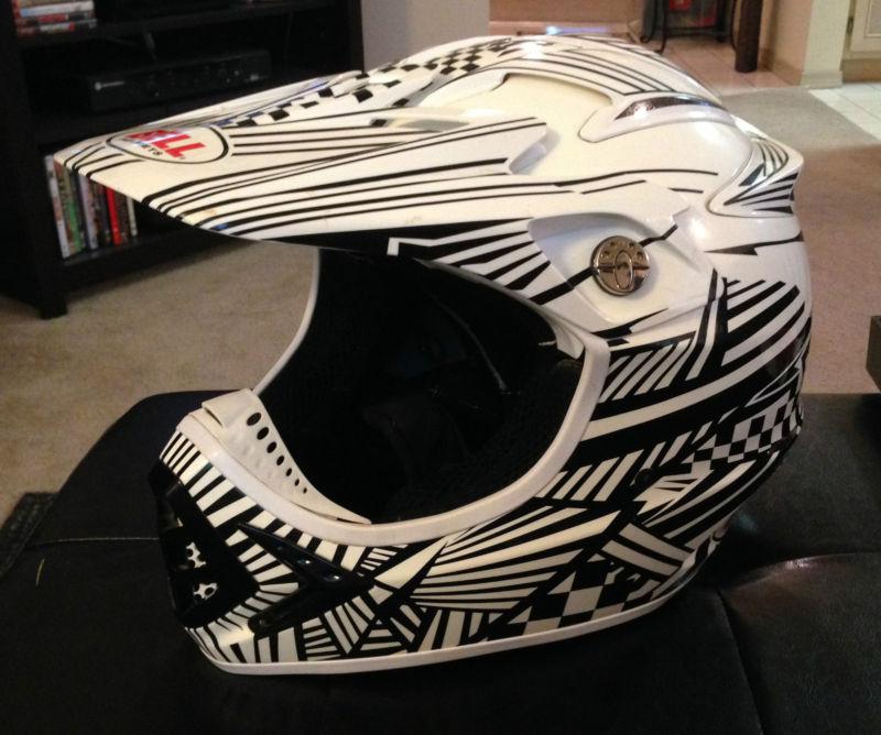  bell moto 8 helmet large l manic off road motocross mx atv helmet white black 