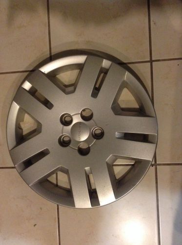 2008-2014 dodge avenger 17&#034; hub cap oem