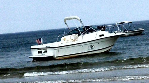 Boat, 2001 trouphy w/a cuddy 23&#039; i/o  v6 ( needs to be repowered) 5000.00