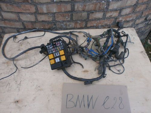 Fuse box w wiring bmw e28