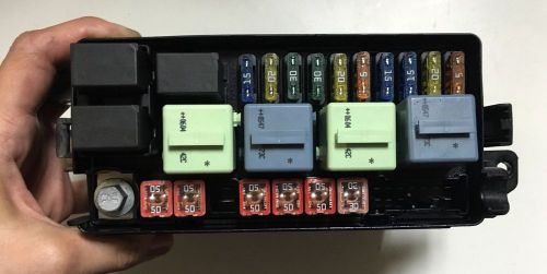 Mini cooper 02-06 r50 r52 r53 fuse relay box module # 6906604-05 oem