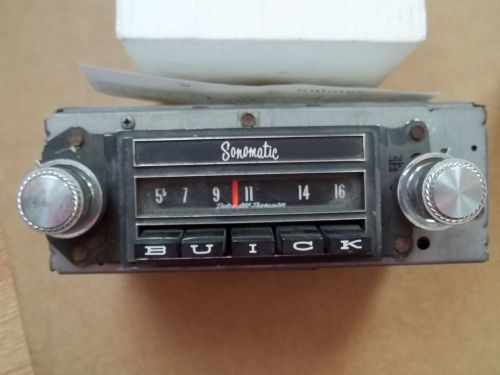 1964 buick radio original am model #980655a sonomatic for parts or restore