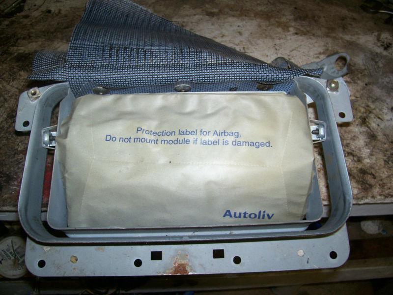 00-04 volvo s40 1.9t passanger airbag