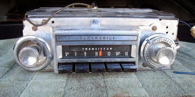 1960's  oldsmobile -  a m  radio