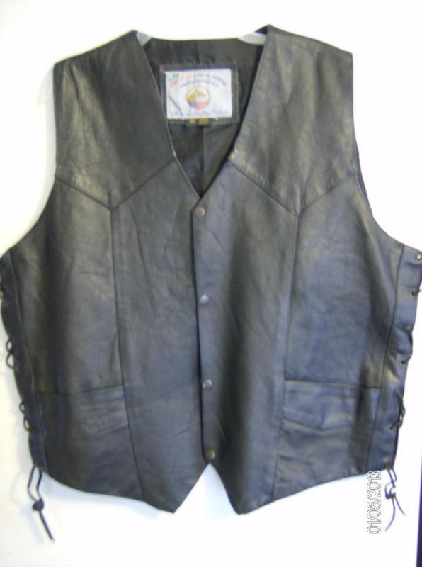 Black leather harley biker vest  size 50 leather laced adjustable sides