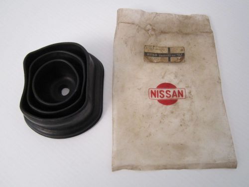 Vintage nos oem datsun nissan dust shield shifter boot part # 32869-14602