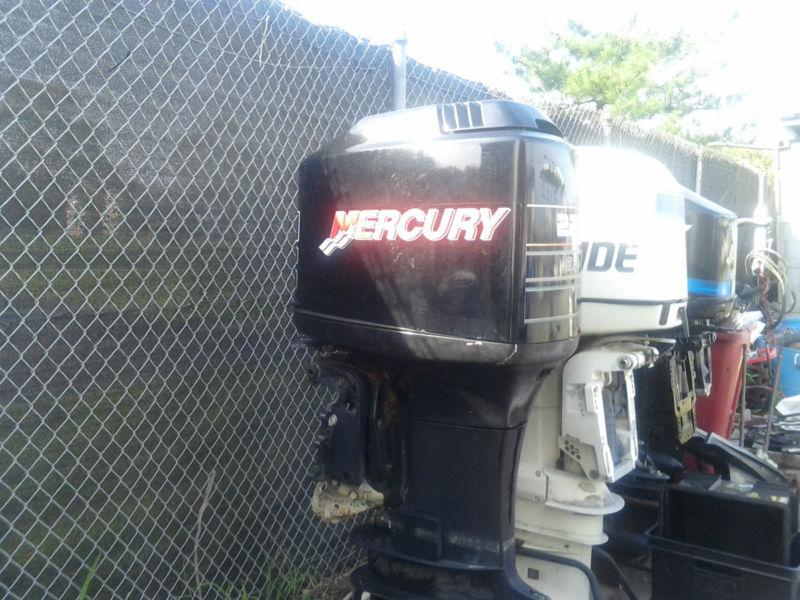 1995 mercury 225hp 3.0 [carb]  for parts, not running.