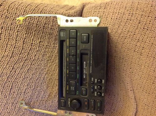 1992-1995 toyota previa stereo and cd player(dnw)