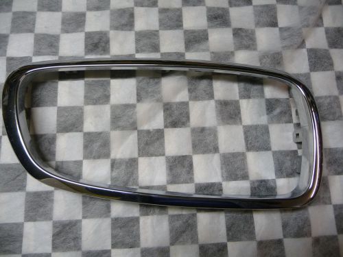 Bmw 7 series front right passenger side grill grille trim ring 51137145740 oem