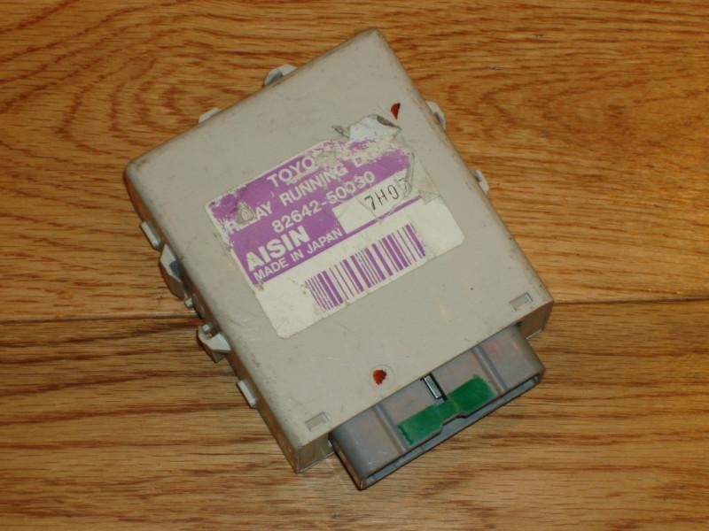 98-03 toyota sienna 82642-50030 relay running light control module