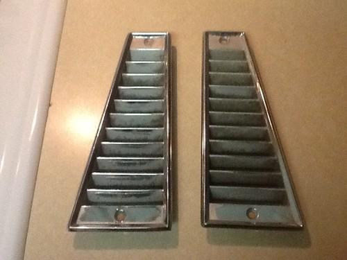 1961-63 lincoln continental chrome door vent pair