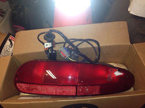 1997 dodge viper tail light - pass side with harness 