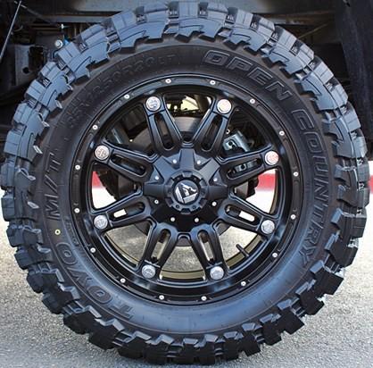 20" wheels rims fuel off-road hostage w/ 33x12.50x20 toyo open country mt tires 