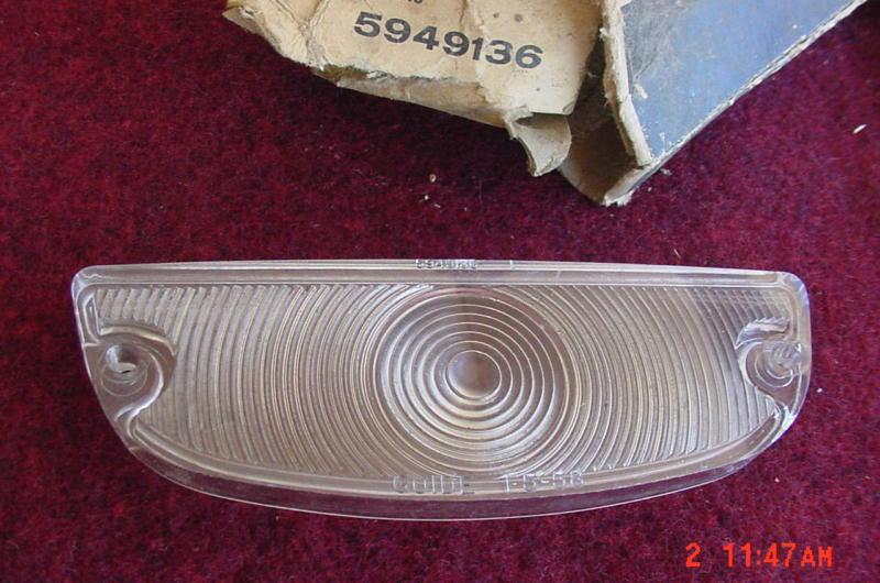 Nos 1958 cadillac delco guide turn signal light lens 1 only