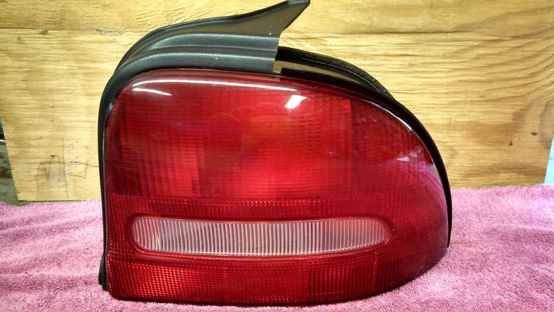 Dodge noen tail light lens part number b/p 5261862 r.h. passenger  side 