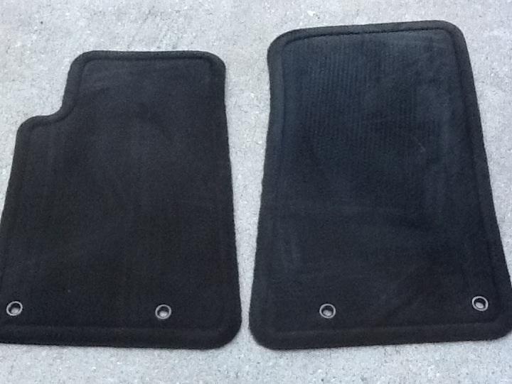2010 2013 chevy camaro oem floor mats black used