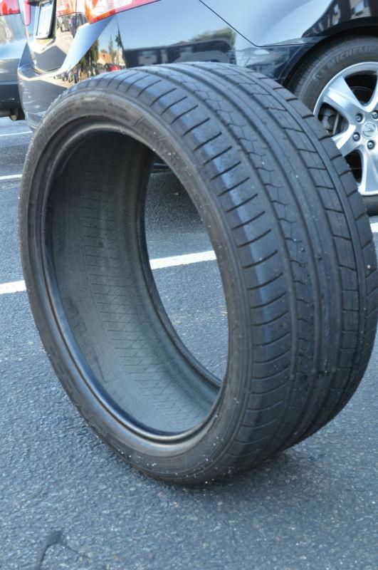 Set dunlop 255/35zr19 sport performance tires, in great condition,german made