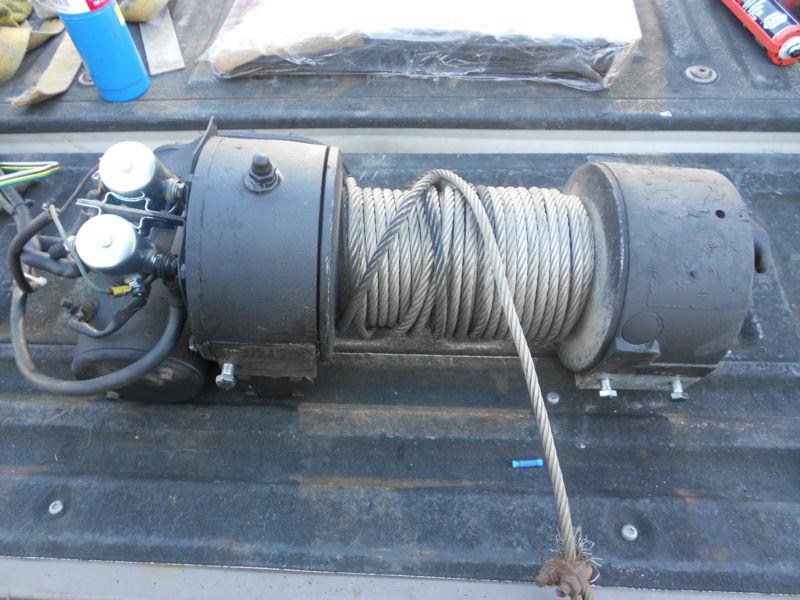 Ramsey dc-200 industrial/commercial low mount winch with remote and manual