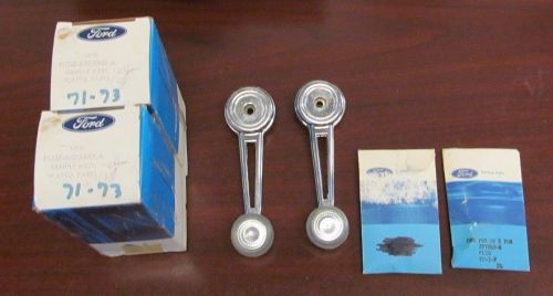 1972-73 nos mustang/ 71-73 torino door window regulator handles w/. clear knobs