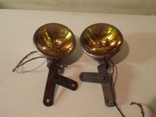 King bee vintage 6 volt pair fog lights no.98-99 with mounting brackets n/r