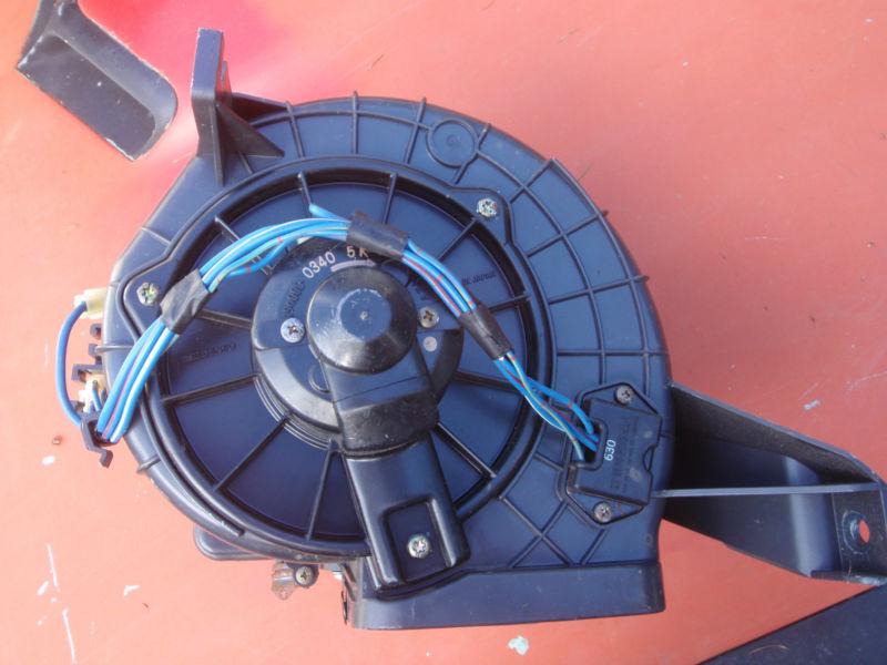 1990-1997 mazda mx-5 miata ac heater air blower fan motor blade housing