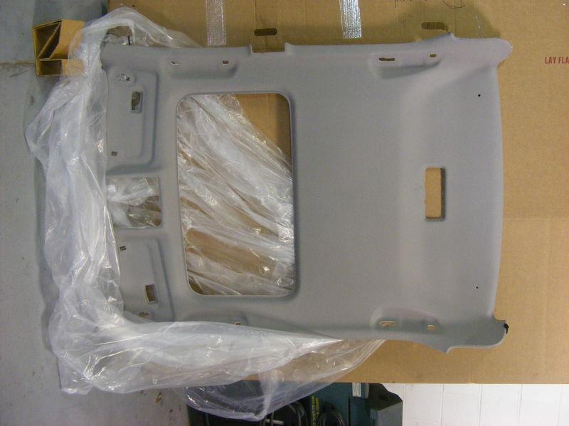 Used headliner fits 2012 toyota camry (out of se model)