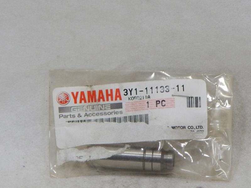 Yamaha 3y1-11133-11 valve guide *new