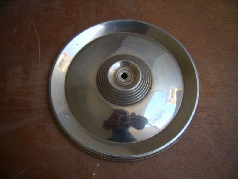 Rare vintage renault dauphine  hub cap wheel hub