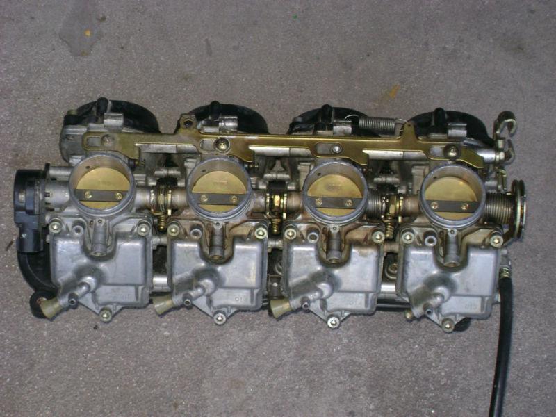 Complete set of mikuni carburetors for a yamaha fzr 600 used 