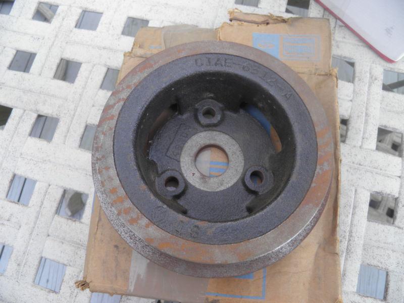Nos 1967 shelby lower assy crank pulley
