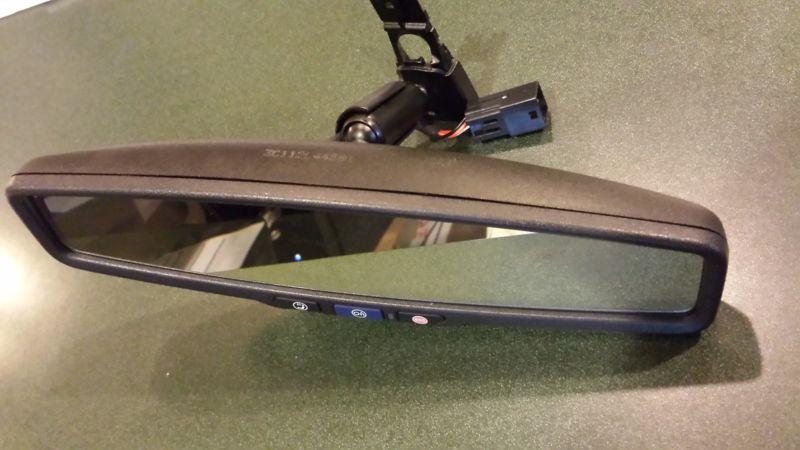 Brand new 2013 gmc acadia factory oem on-star rearview mirror!