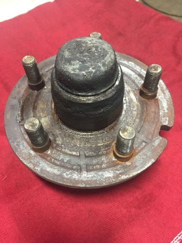 1965-1969 v8 mustang front hub . quality usa/vintage. with bearings. good used.