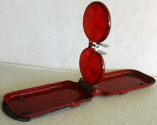 Vintage folding model 18 miro-flare roadside emergency reflector, miro-flex co.