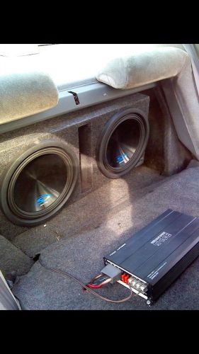 2 12 inch alpine subs, 3000 watt boss audio amp