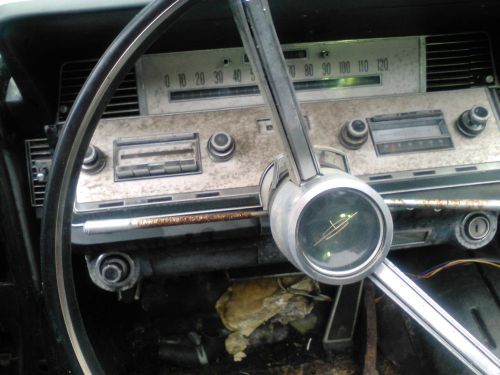 1966 1967 lincoln  radio and 8 track player