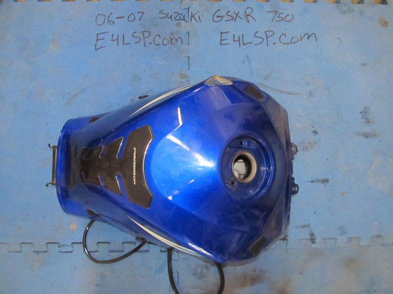 06 07 suzuki gsxr 600 750 gas tank  06 07 gsx-r 600 750 gas tank 