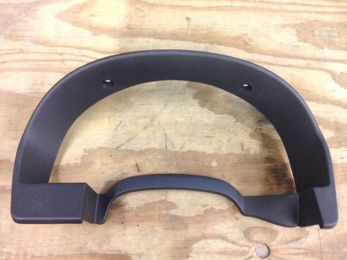 2004 saturn vue speedometer bezel trim / dash bezel trim 2002-2007