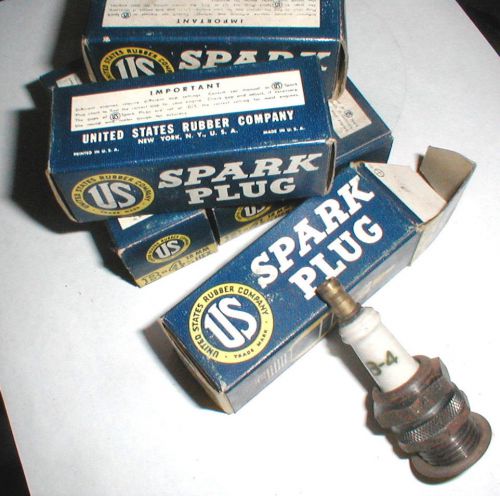 Vintage spark plugs, ford, chev, chrysler, dodge hit and miss engine