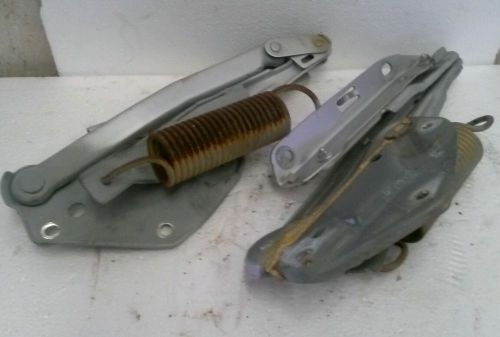 98 99 00 volvo s70, v70 right/left hood hinges and springs