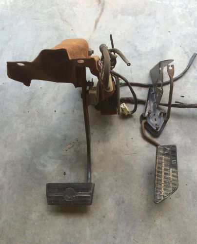 Brake pedal and gas pedal c10 1981-1991 chevy k10 c20 k20 gmc blazer jimmy