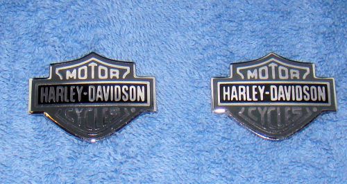 Set of 2 harley davidson gray black silver metal enamel emblems bagdes