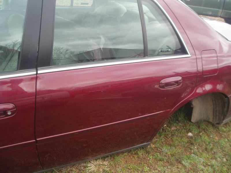 2002 cadillac deville door (driver side rear) sk# 7705