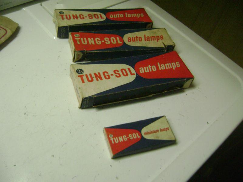Vintage lot 26 tung sol automobile bulbs lamps no.1129, 63, 67,55  6v &12v boxes