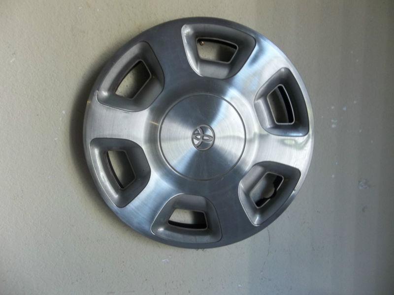 Toyota tacoma hubcap hub cap wheel cover 1995 1996 1997 two missing clips!!!