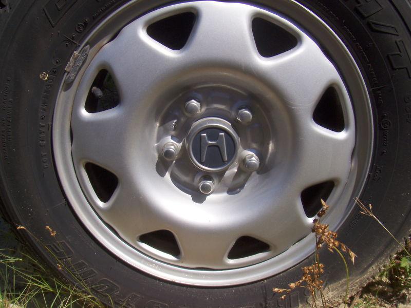 15" 1997 to 2001 honda crv 8 hole silver factory steel wheel,rim #63767