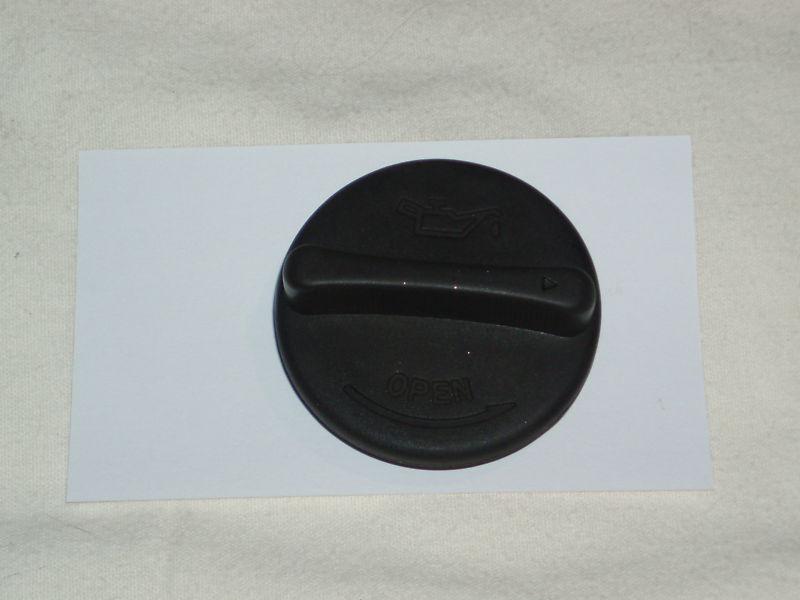 Kia optima  oil filler cap used with  free shipping 2003-04