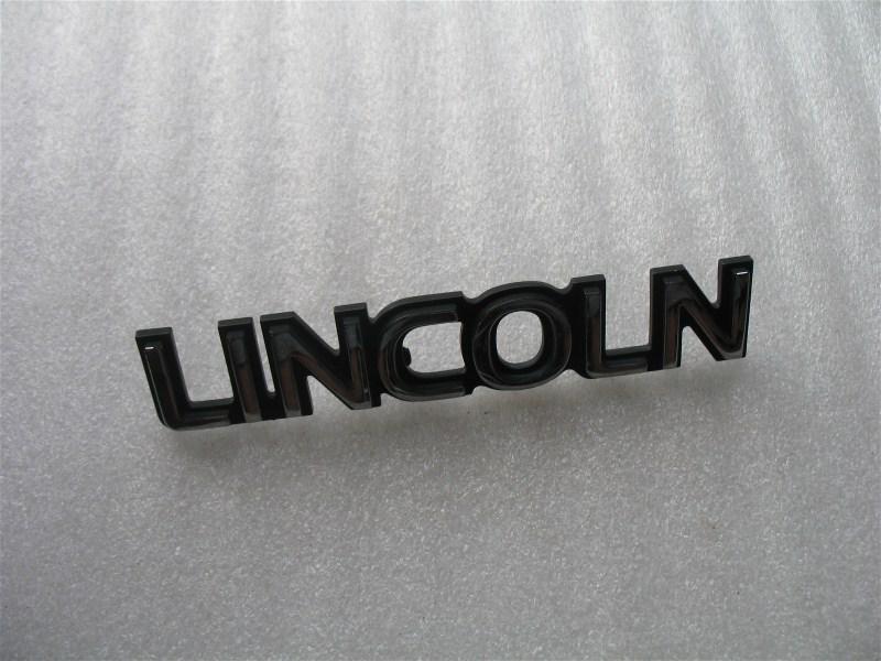 1996 lincoln towncar town car rear trunk chrome emblem logo decal used 96