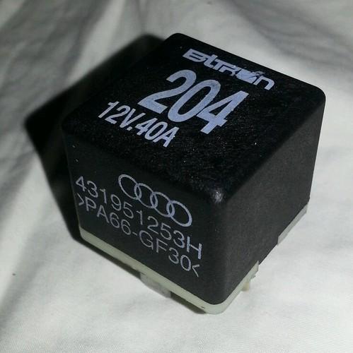 Audi genuine black relay 431 951 253 h, pa66-gf30k  , 12v 40a italy