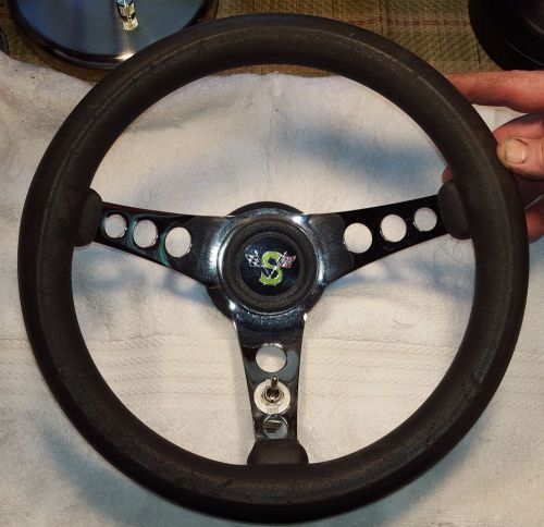 Superior products 12 1/2 &#034; kart, midget ,steering wheel the 500 ,with center cap