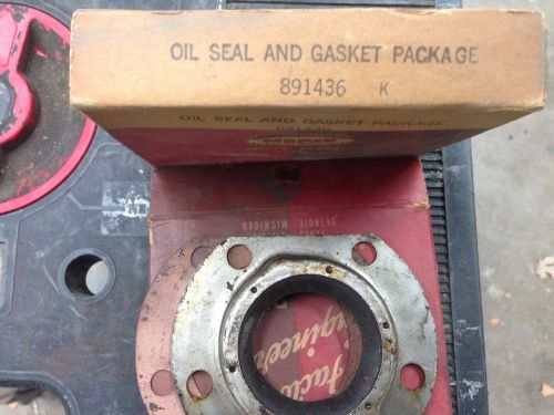 Chrysler dodge plymouth nos oil seals # 891436    axle seal